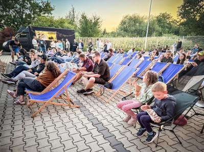 Kino plenerowe - seans na wieym powietrzu